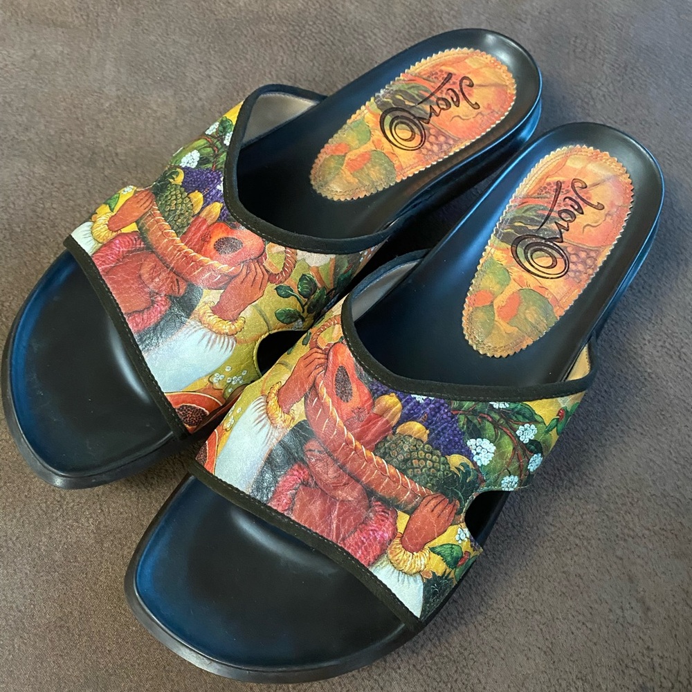Icon Women's Multicolor Slide Sandals
